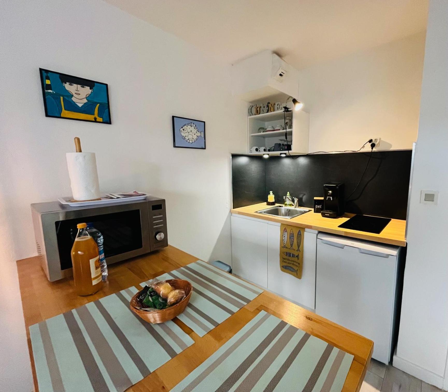 Au Bord De L'Eau Apartment กงการ์โน ภายนอก รูปภาพ